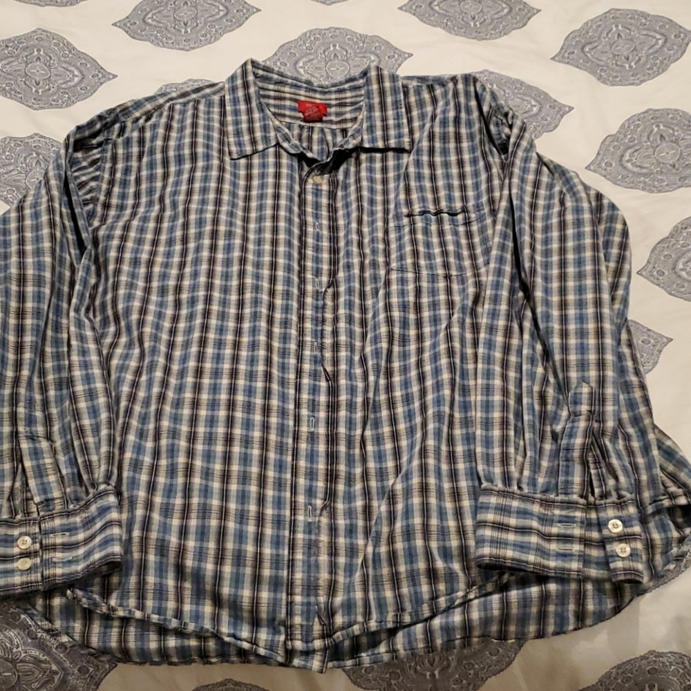 Mossimo cotton button up shirt